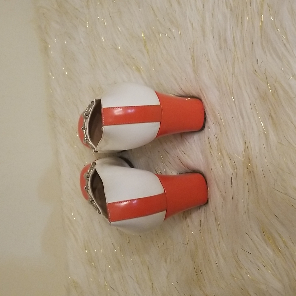Gucci Heels - Picture 3 of 8